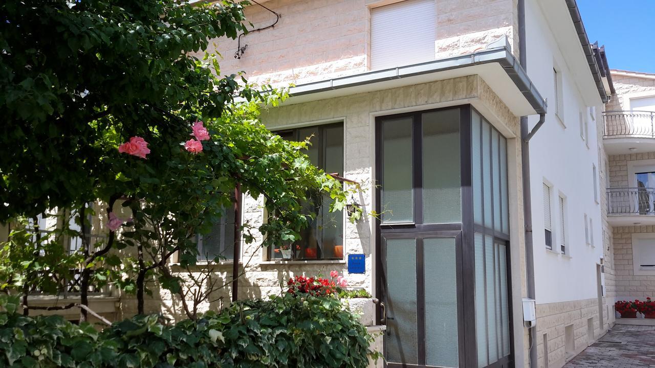 Arya Apartment Podstrana Exterior photo