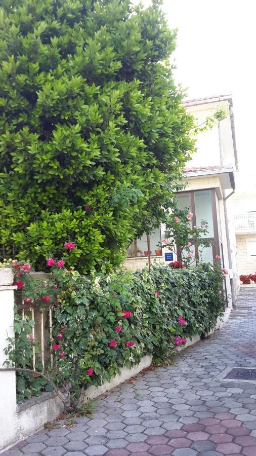 Arya Apartment Podstrana Exterior photo