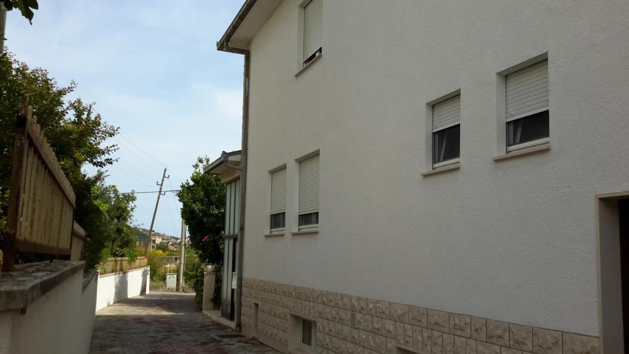Arya Apartment Podstrana Exterior photo